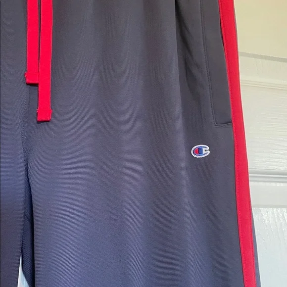 VTG Women’s M Champion track pants blue with red side stripe pockets zip ankles - Picture 11 of 13